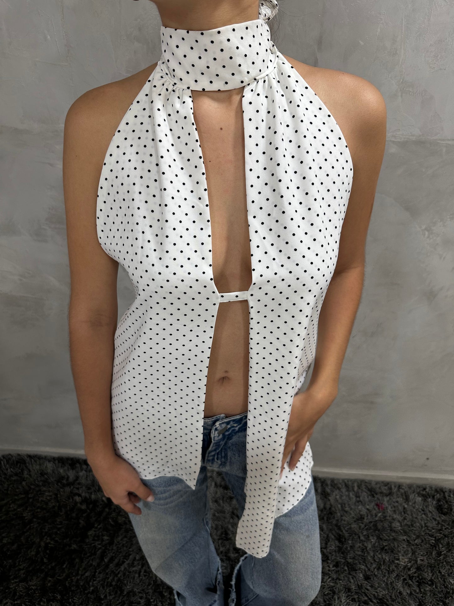 Cod 0432 - Blanco polka dots